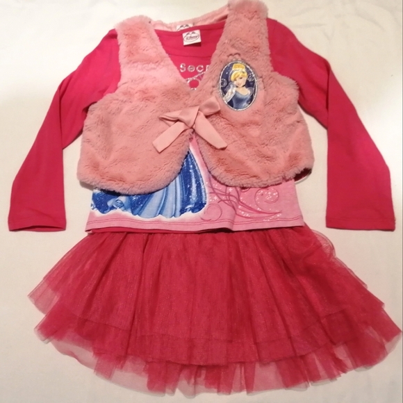 🔥SALE🔥 Disney Princess Girl's Cinderella 3 Pc Outfit NWT Sizes (2T), (3T) & 4T - Picture 1 of 12